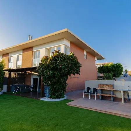 Vakantiehuis Beachy House - Casa En Montgat, Barcelona Montgat