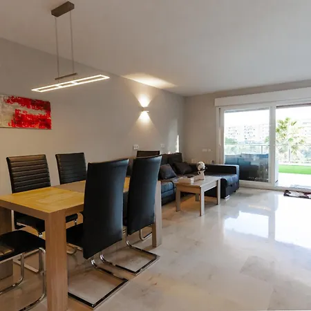 Beachy House - Casa En Montgat, Barcelona بيت للعطل *